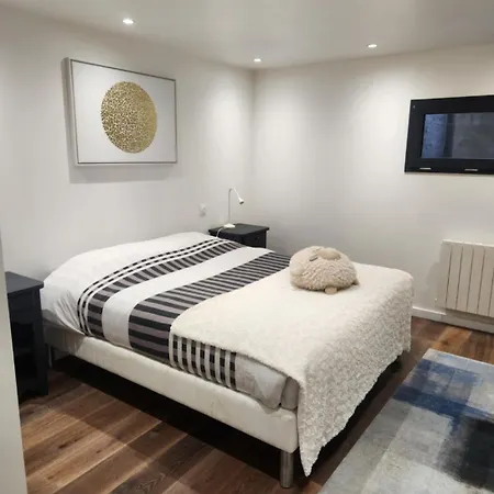 Appartement Agreable Renove Situe Dans Les Hauteurs De Brides-les-Bains